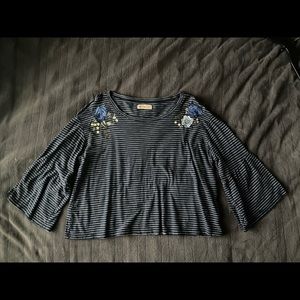 Hollister Cropped T-Shirt